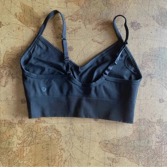 LULULEMON Ebb to Street bra, black, size 6 - Picture 5 of 6